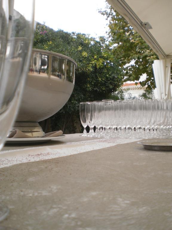Le Poseidon Otel La Seyne-sur-Mer Dış mekan fotoğraf
