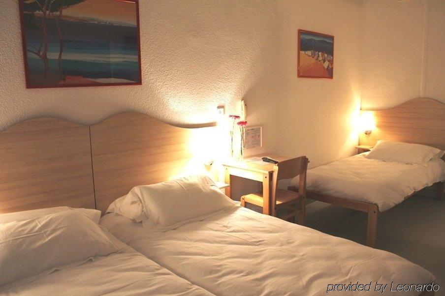 Le Poseidon Otel La Seyne-sur-Mer Oda fotoğraf
