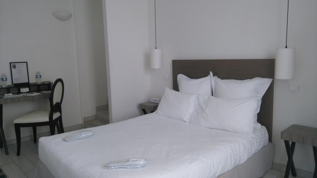 Le Poseidon Otel La Seyne-sur-Mer Dış mekan fotoğraf