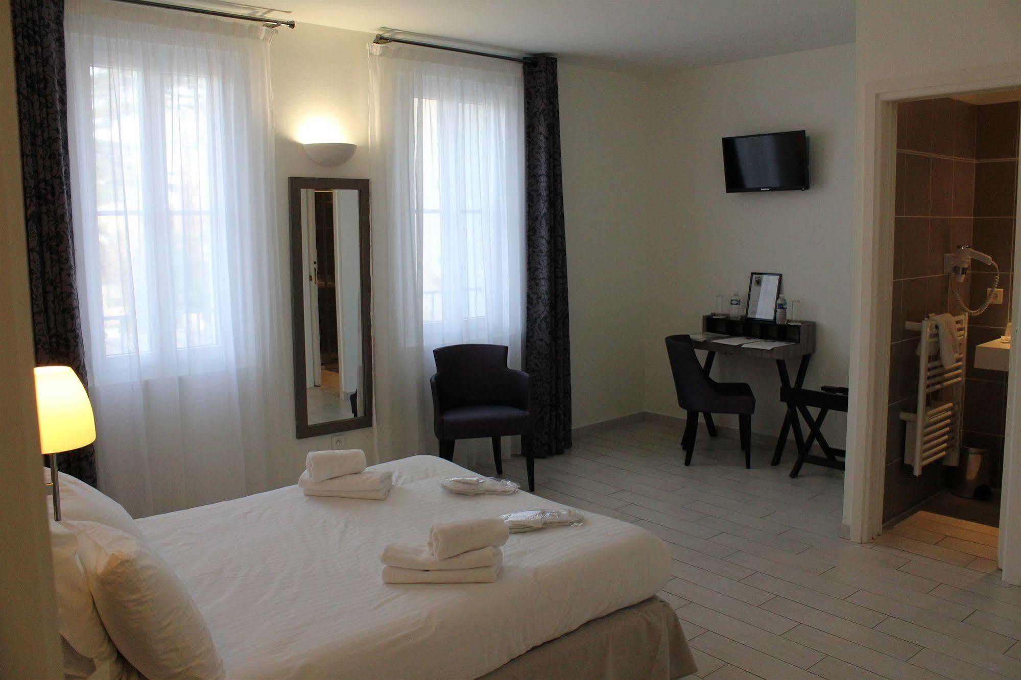 Le Poseidon Otel La Seyne-sur-Mer Dış mekan fotoğraf